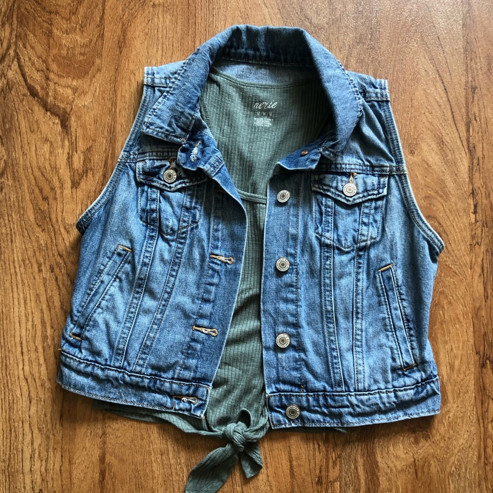 Cropped denim vest